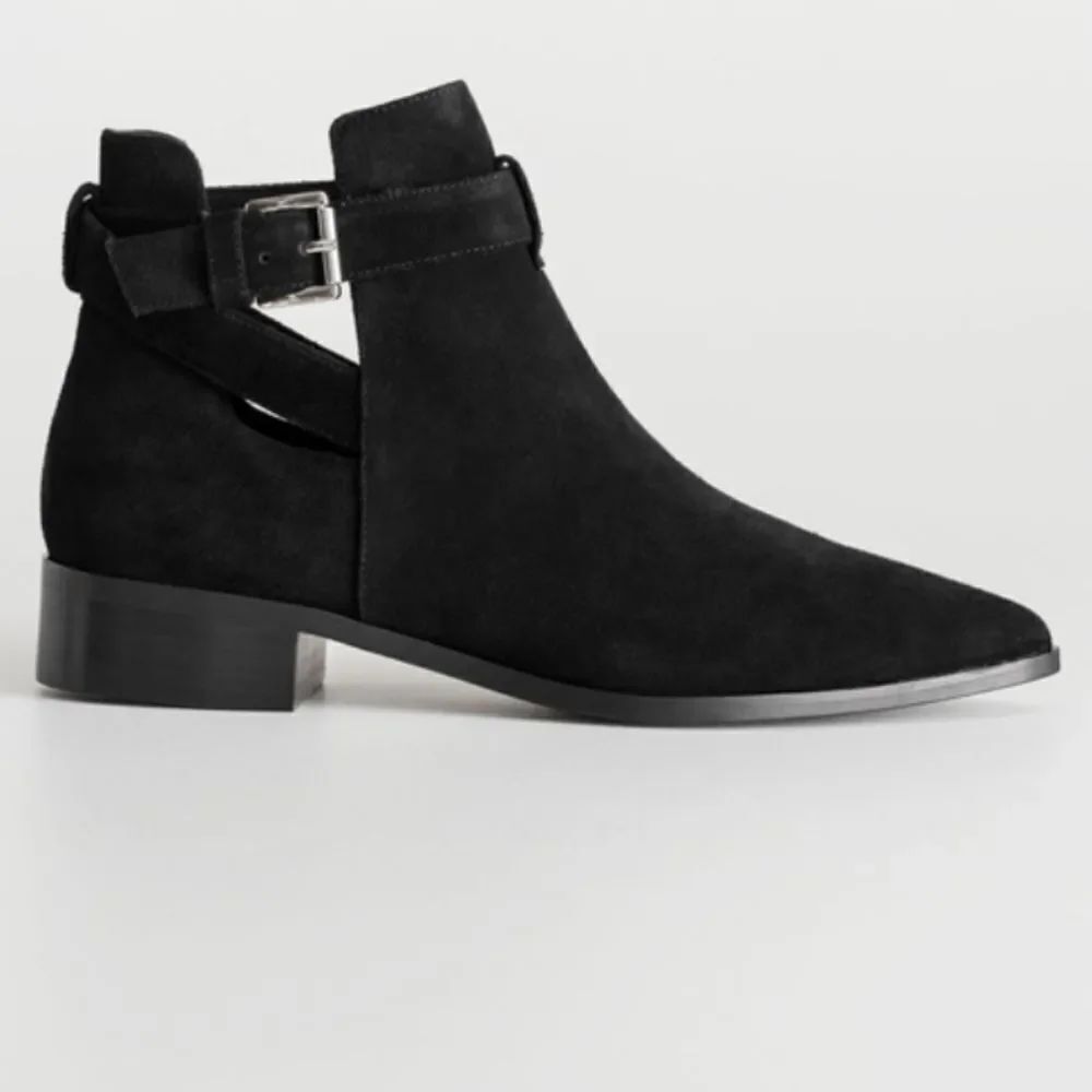 ZARA TRAFALUC ADJUSTABLE BUCKLE CLOSURE ANKLE BOOT